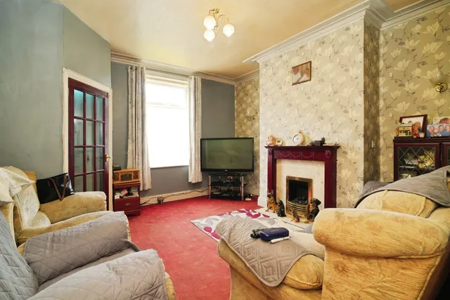Marsh Street, Bradford, BD5, photo 2