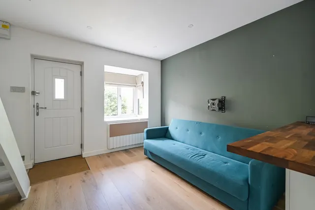15 Joshua Street, London, photo 1