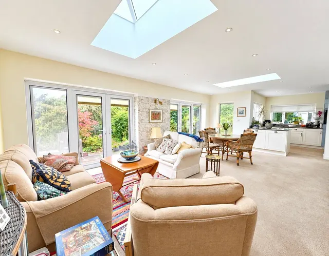 Lynton Close, Heswall, CH60, photo 3