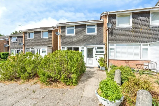 Grove Park, Chichester, PO19, photo 1