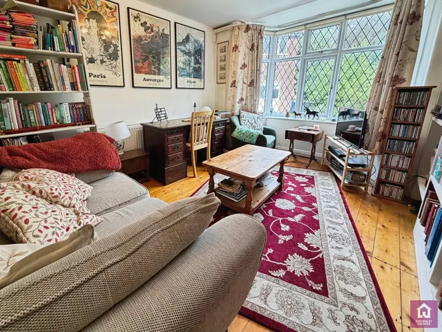 Chiltern Gardens, Sale, M33, photo 3