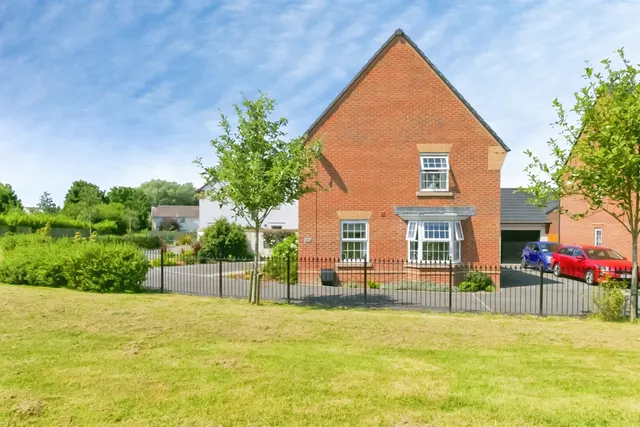 St. James Road, Cowbridge, CF71, photo 1
