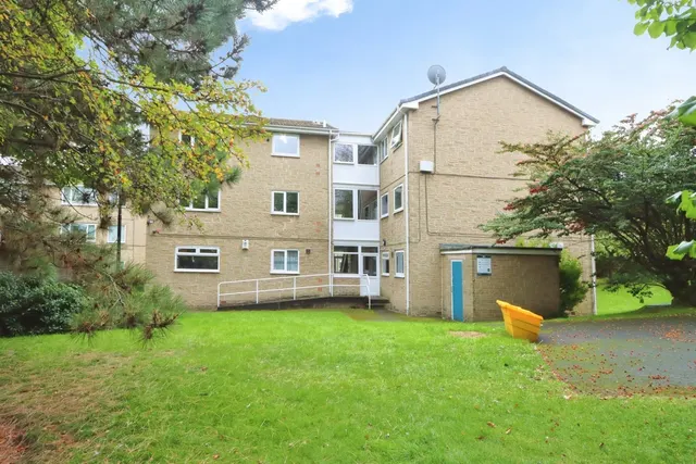 Park Grange Croft, Sheffield, S2, photo 1