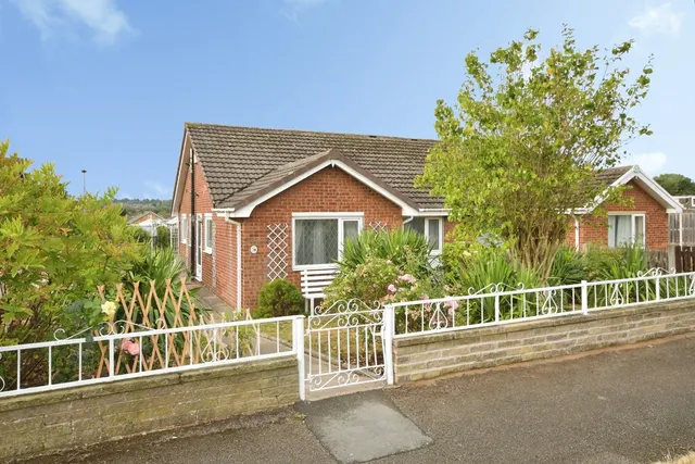 Marina Rise, Darfield, Barnsley, S73, photo 1