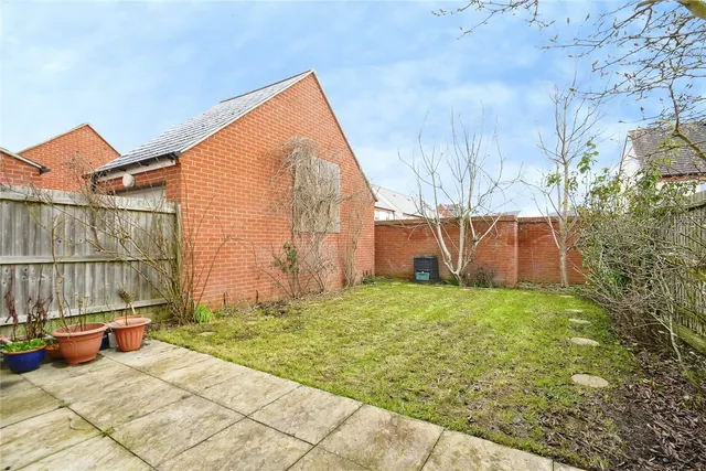 Photo 2 — Fontwell Road, BICESTER, Oxfordshire, OX26