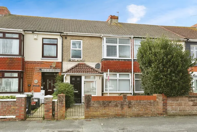 Grange Crescent, Gosport, photo 1
