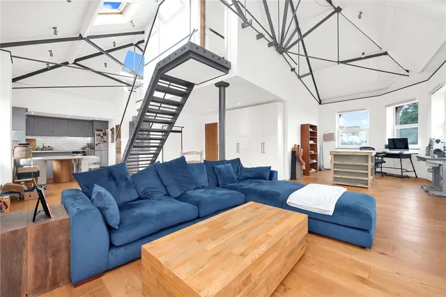 Goswell Road, Clerkenwell, EC1V, photo 1