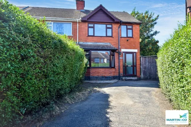 Burleigh Road, Hinckley, photo 1