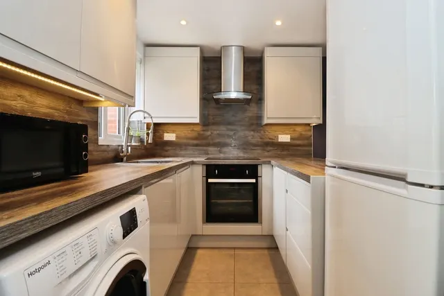 Photo 2 — Oaktree Crescent, Bradley Stoke, Bristol, BS32