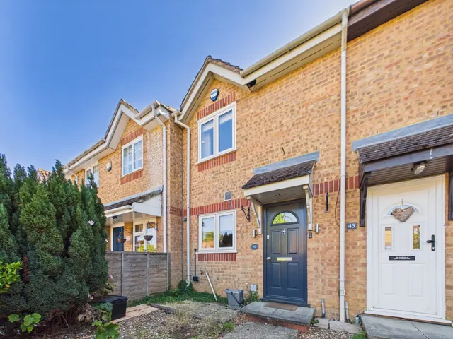 Lowestoft Drive, Cippenham, SL1, photo 1