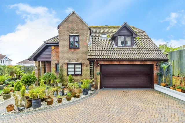 Maidenway Road, PAIGNTON, photo 1