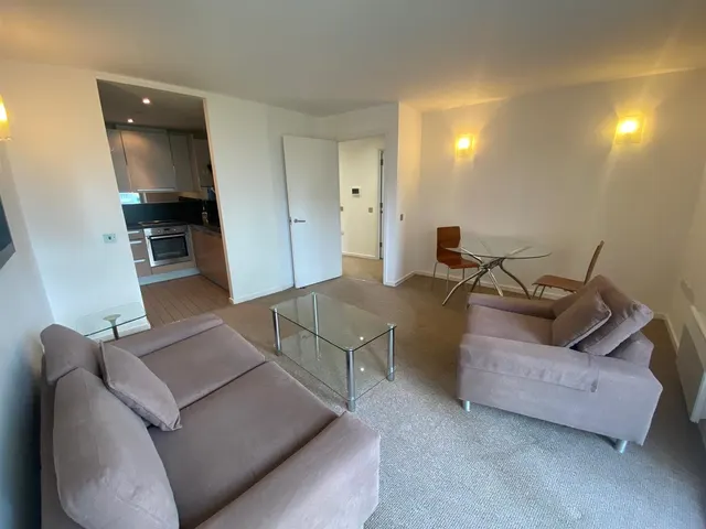 Biscayne Avenue, London, E14, photo 2