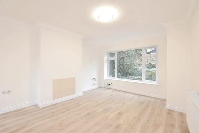 Deeds Grove, High Wycombe, HP12, photo 2