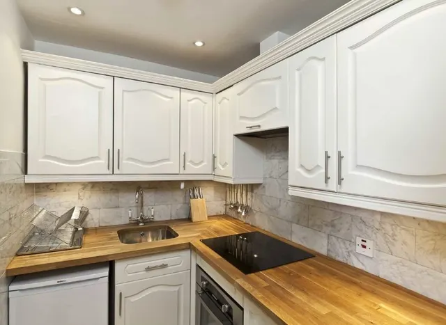Photo 3 — Belgrave Road, Pimlico, SW1V