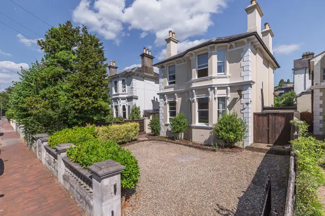 Prospect Road, Tunbridge Wells, Kent, TN2 4SH, photo 1