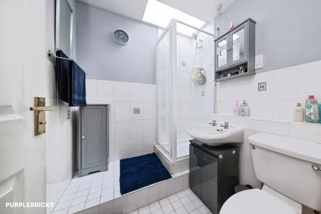 Selby Grove, Shenley Church End, MK5, photo 3