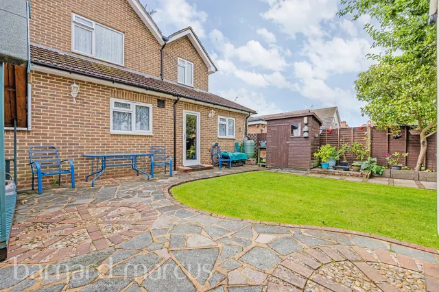 Ifold Road, Redhill, photo 1