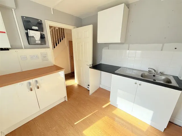 Photo 2 — Christchurch Street East, Frome, Somerset BA11 1QB