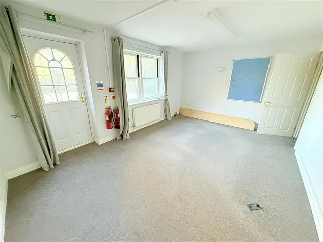 Photo 3 — Christchurch Street East, Frome, Somerset BA11 1QB