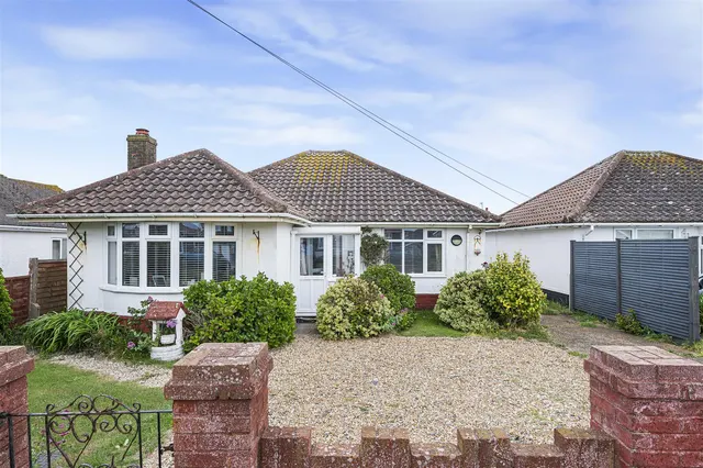 Friars Avenue, Peacehaven, photo 1