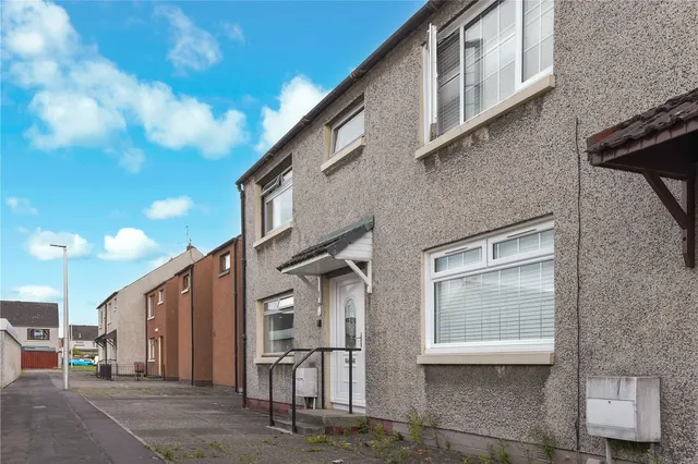 Beauly Court, Grangemouth, Stirlingshire, FK3, photo 1