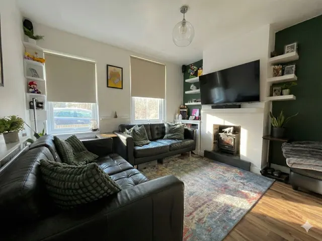 Kingston Road, Leatherhead, KT22, photo 2