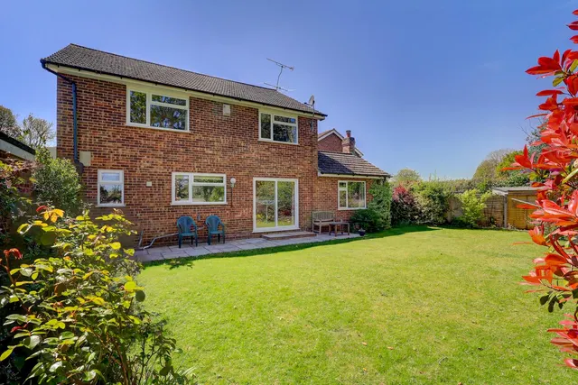 Hoppers Way, Great Kingshill, HP15, photo 1