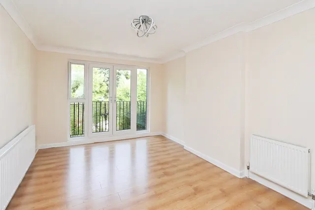 Photo 2 — Mill Meadow Close, Sothall, Sheffield, S20