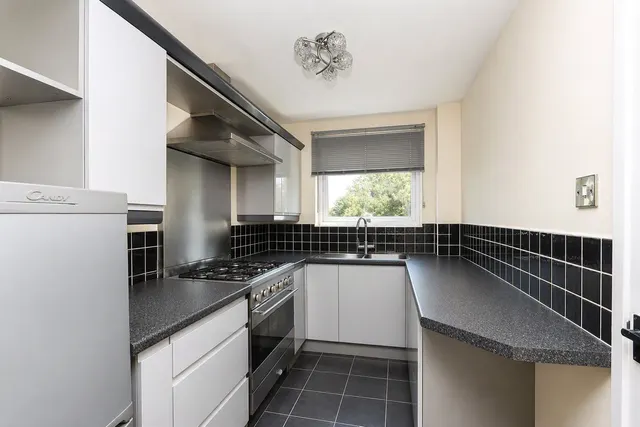 Photo 3 — Mill Meadow Close, Sothall, Sheffield, S20