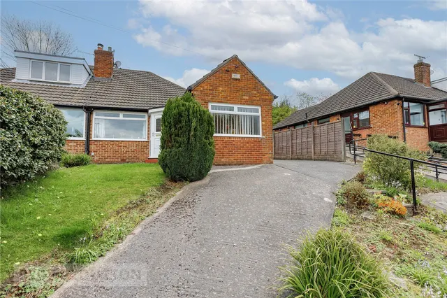 Regent Drive, Mossley, OL5, photo 3