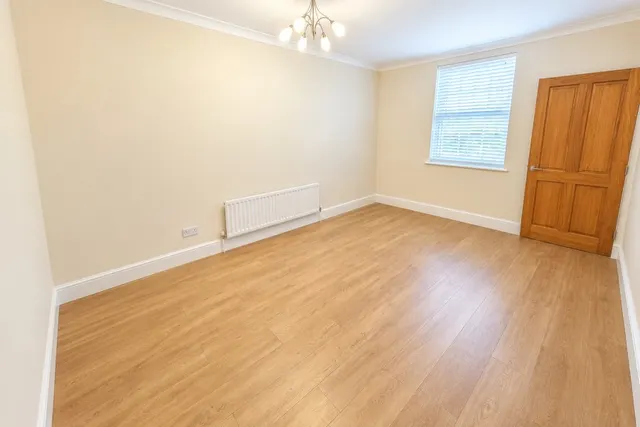 Chobham Road, Woking, GU21, photo 3