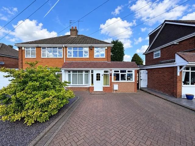 4 bedroom house, Lambourne Close, Great Wyrley, WS6