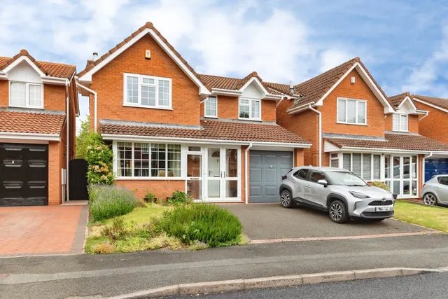 Leeses Close, Shawbirch, Telford TF5 0NN, photo 1