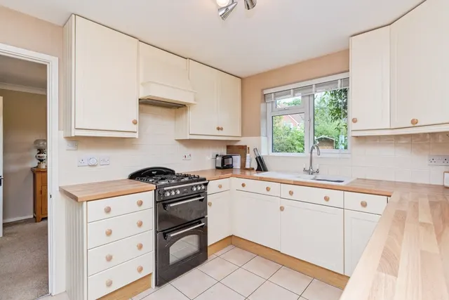 Photo 2 — Leeses Close, Shawbirch, Telford TF5 0NN
