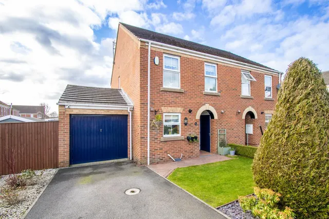 Charlton Court, Bowburn, DH6, photo 1