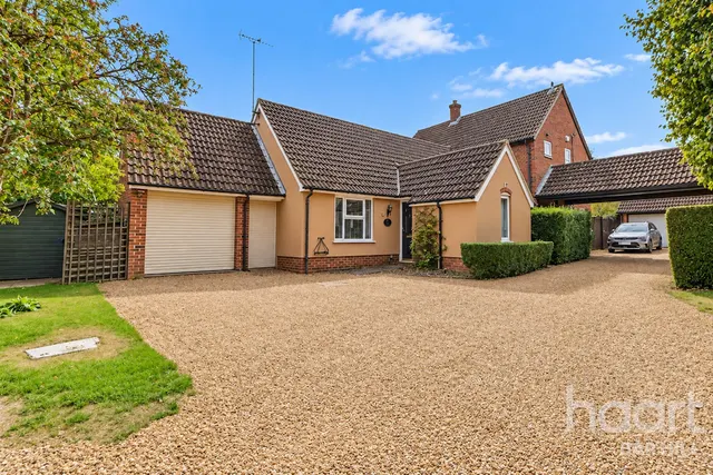 Kingfisher Close, Bourn, CB23, photo 1