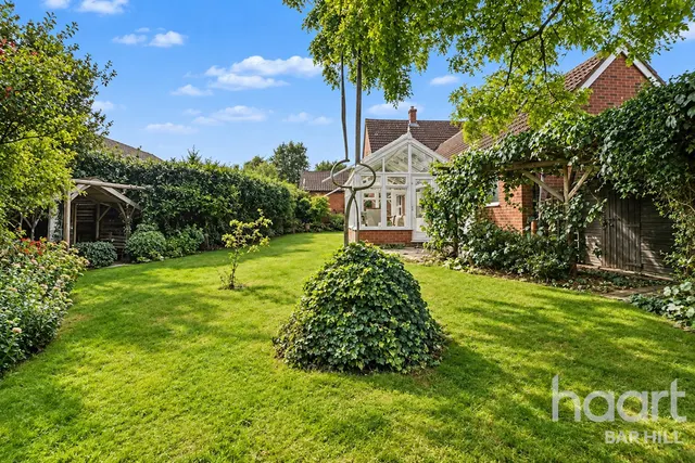 Kingfisher Close, Bourn, CB23, photo 3