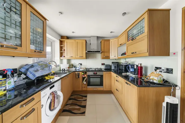 Paddington Close, Hayes, photo 3