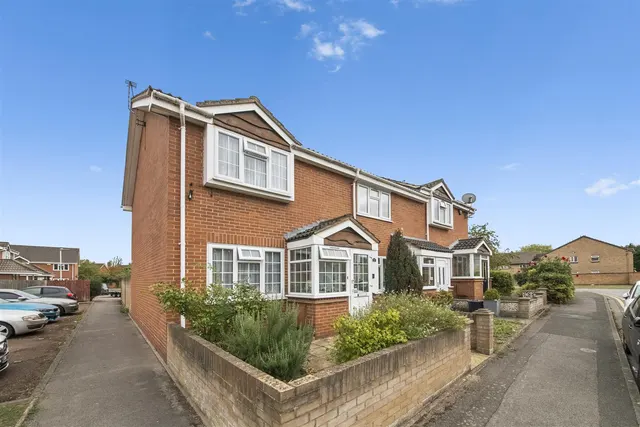 Paddington Close, Hayes, photo 1