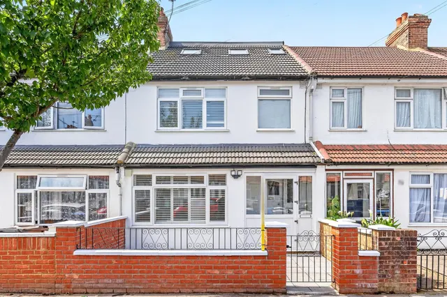 Harcourt Road, Thornton Heath, CR7, photo 1