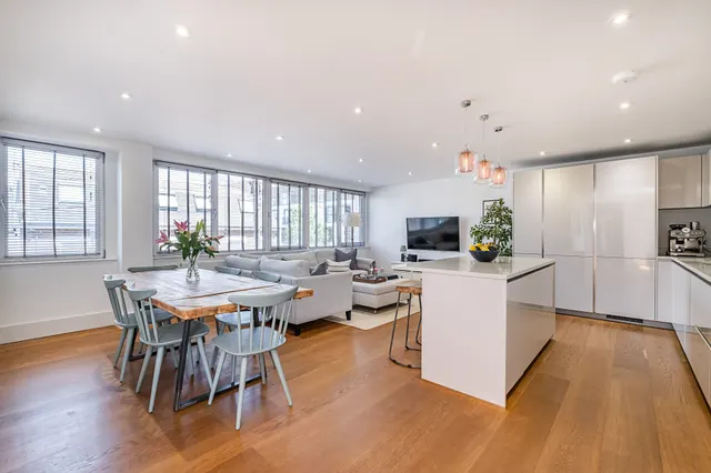 10 Furmage Street, London, SW18, photo 1