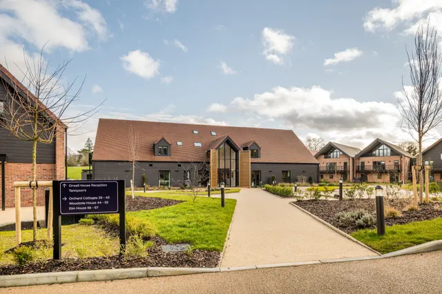 Photo 2 — Meadow Chase, Henley-On-Thames, RG9
