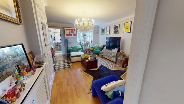 Photo 3 — Ropeland Way, Horsham, West Sussex RH12 5NY