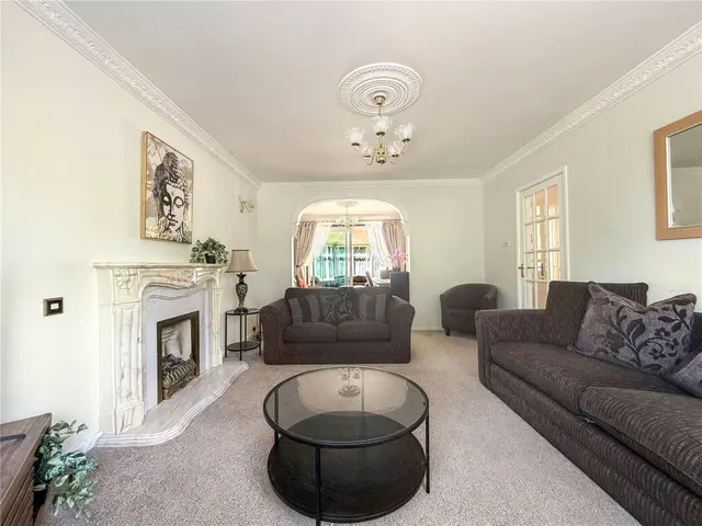 Asquith Boulevard, Leicester, LE2, photo 2