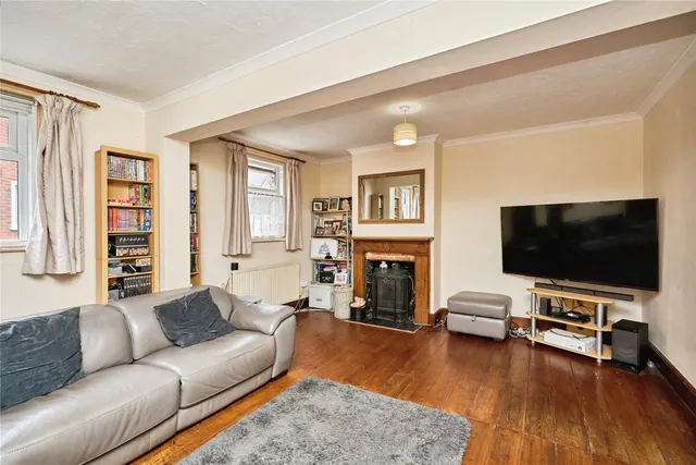 Bedford Row, Newport, PO30, photo 2