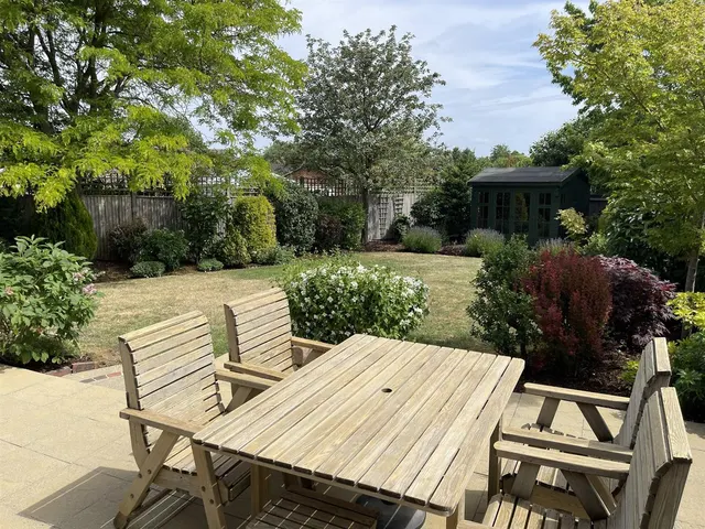 Springvale Close, Great Bookham, KT23, photo 2