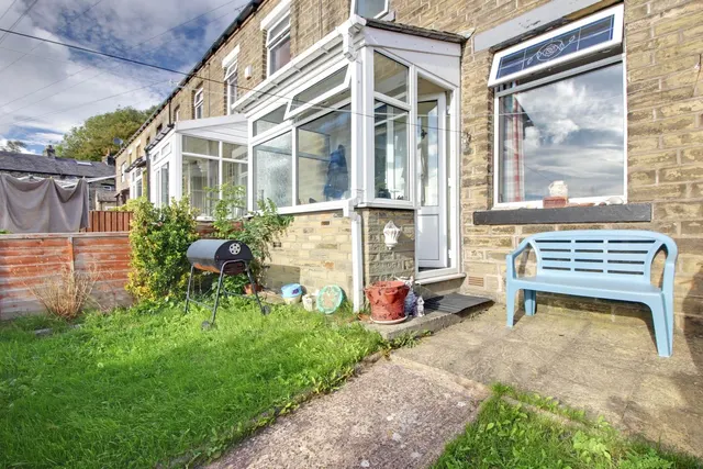 Rose Terrace, Delph Hill, HX2, photo 1