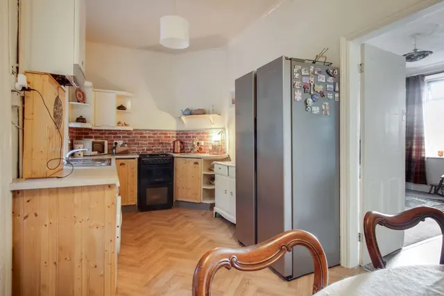 Rose Terrace, Delph Hill, HX2, photo 3