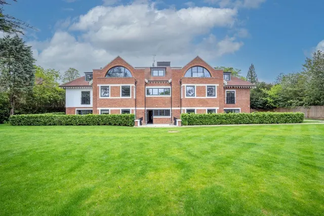 Photo 2 — Penn Road, Beaconsfield, Buckinghamshire, HP9 2LS