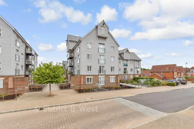 The Boulevard, Horsham, RH12, photo 1